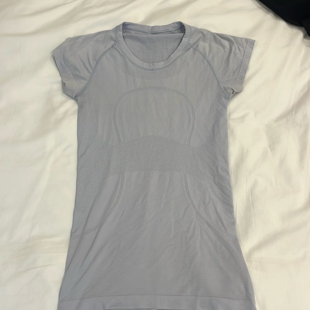 Lululemon fly tech shirt
